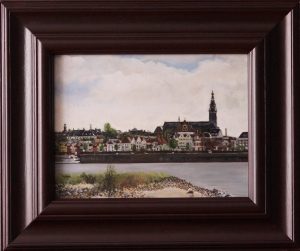 A realistic painting in oil depicting the Stevenskerk of Nijmegen seen from the city island.